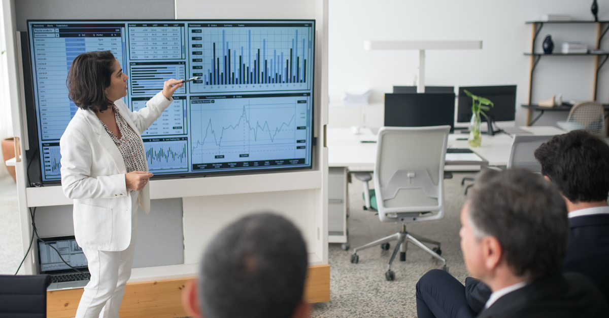 Implementing BI in Small and Medium Businesses