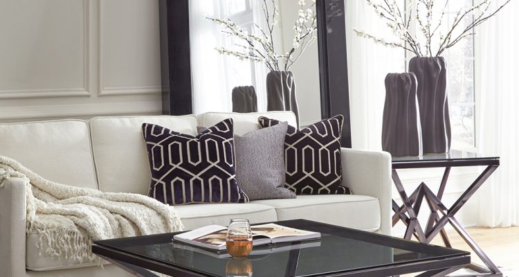 Oversized Mirrors That Make a Bold Impact on Spaces