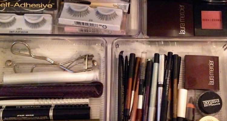 How to Organize Your Makeup Collection Effectively