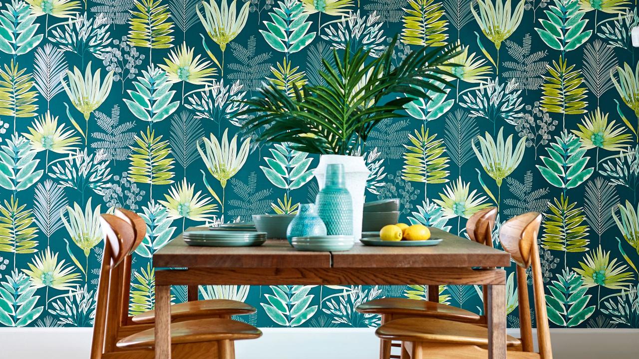 18 beautiful botanical wallpaper ideas | Real Homes Botanical Wallpaper Designs That Bring Nature In