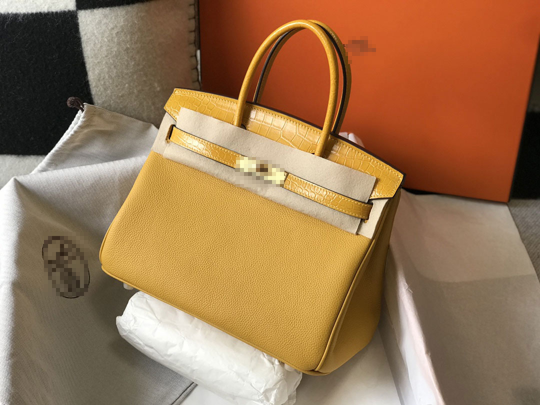 Top Designer Bags for the Modern Woman