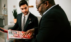 Franchise vs Startup Choosing the Right Business Path Explored
